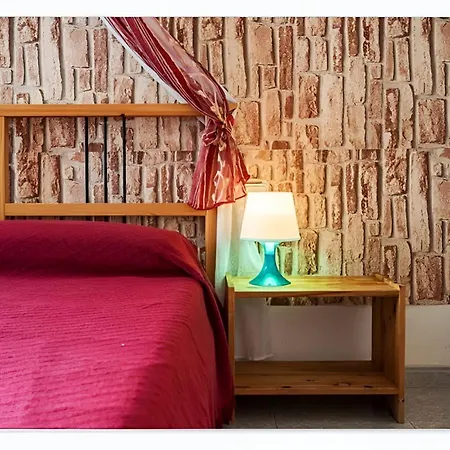 Апартаменти 3 Playa Bateles 750m *